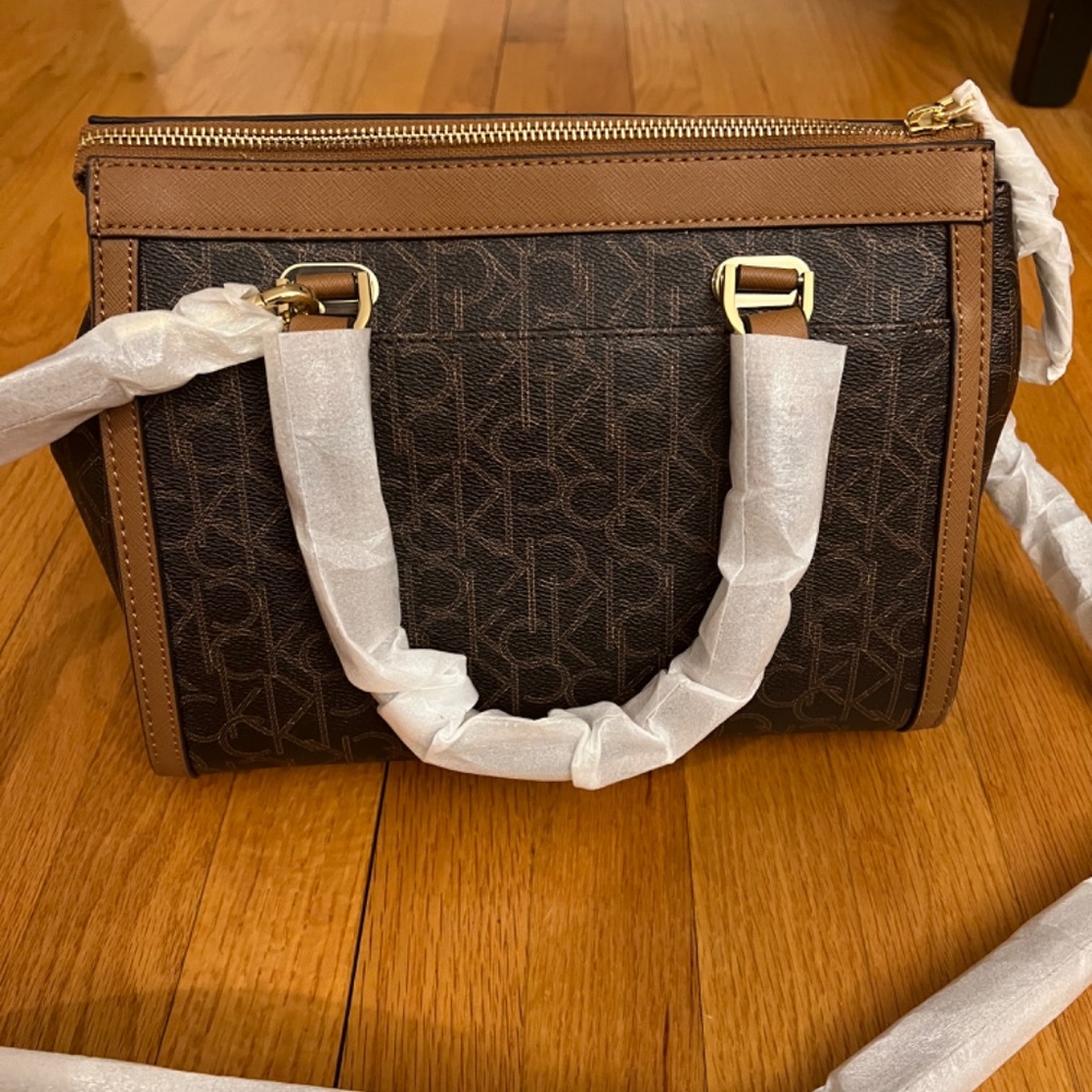 Calvin Klein Handbag - Picture 4 of 7